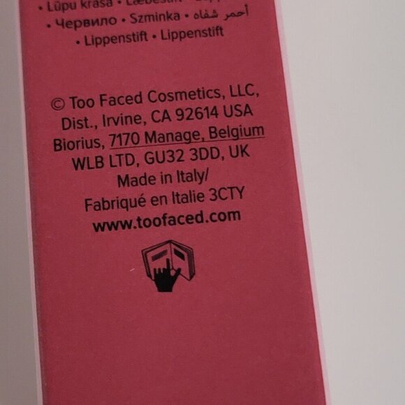 Too faced Lip Injection Liquid lipstick in Big Lip Energy - Picture 10 of 12